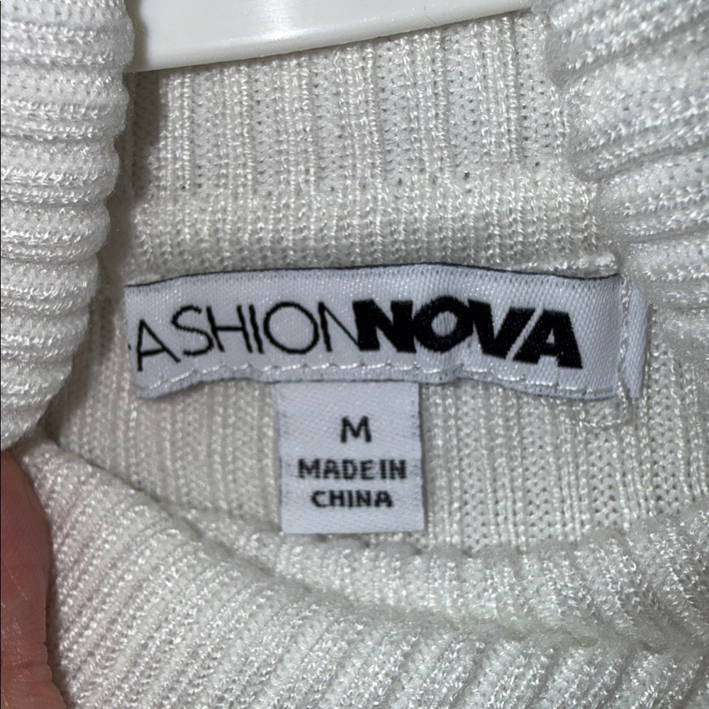 Off White Turtleneck Top - Picture 3 of 3